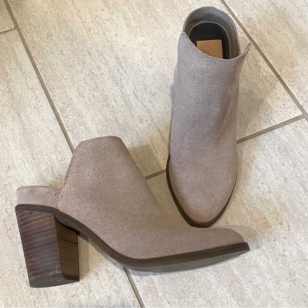 Dolce vita mule. Grey. Suede.